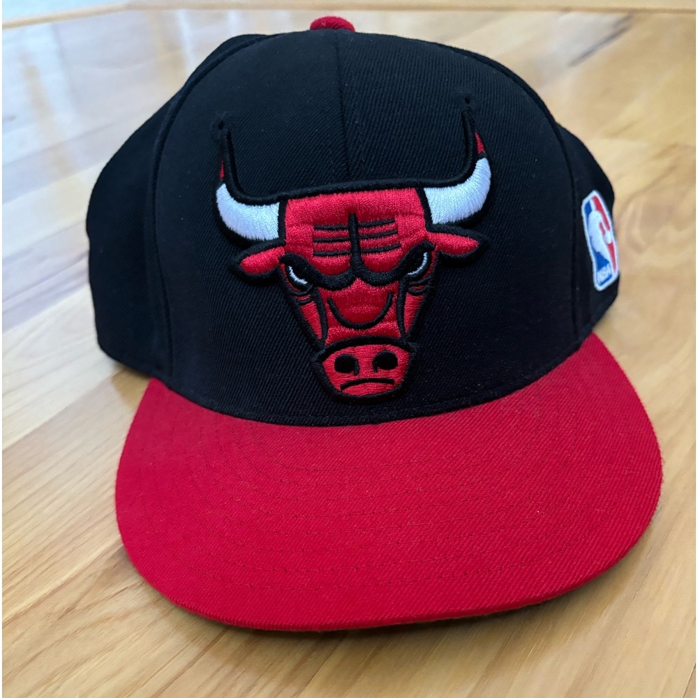 Mitchell and Ness Bulls Fitted Hat